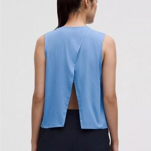 lululemon Pace Crush Cross-Back Graphic Tank Top Pool Party Blue
